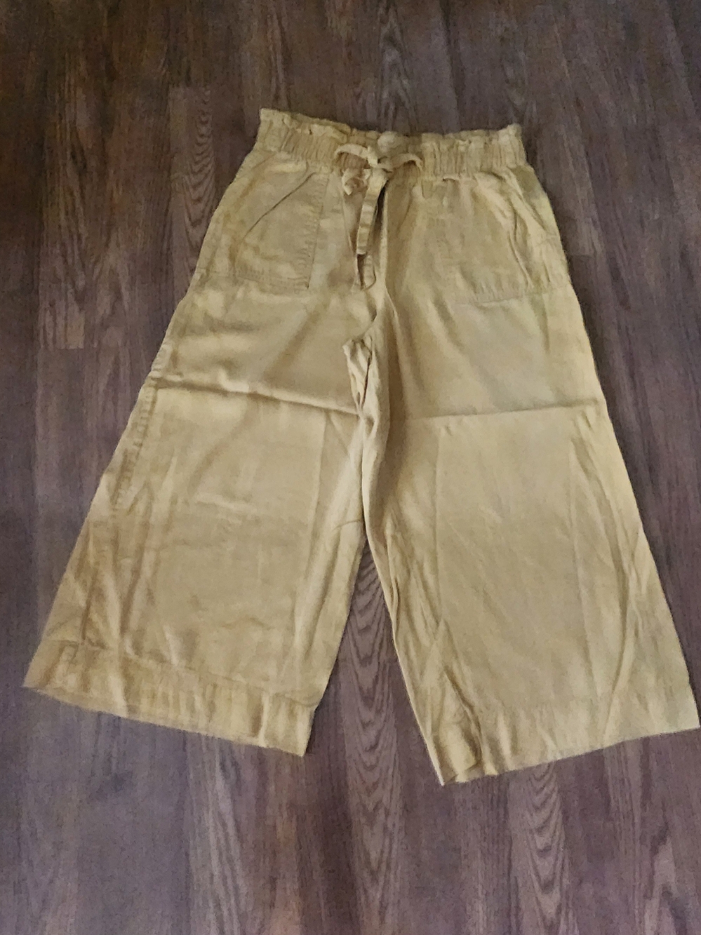 Time and Tru Wide-Leg Cropped Drawstring Pants in Mustard
